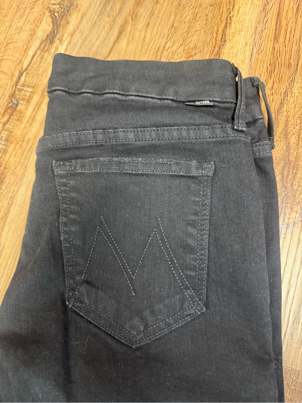 MOTHER Black Skinny Jeans with Signature M Pocket Stitch